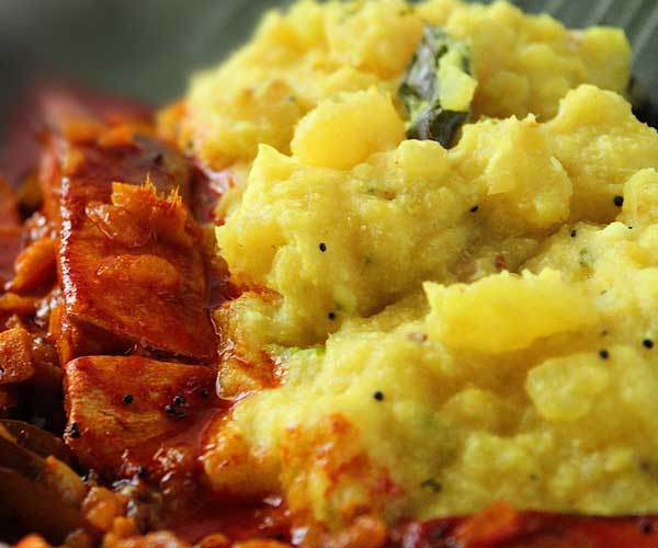 Nadan Kappa & Fish Curry